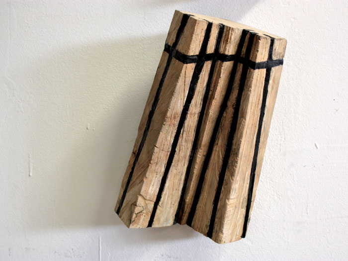 ohne Titel, Holz / Lack, 2010